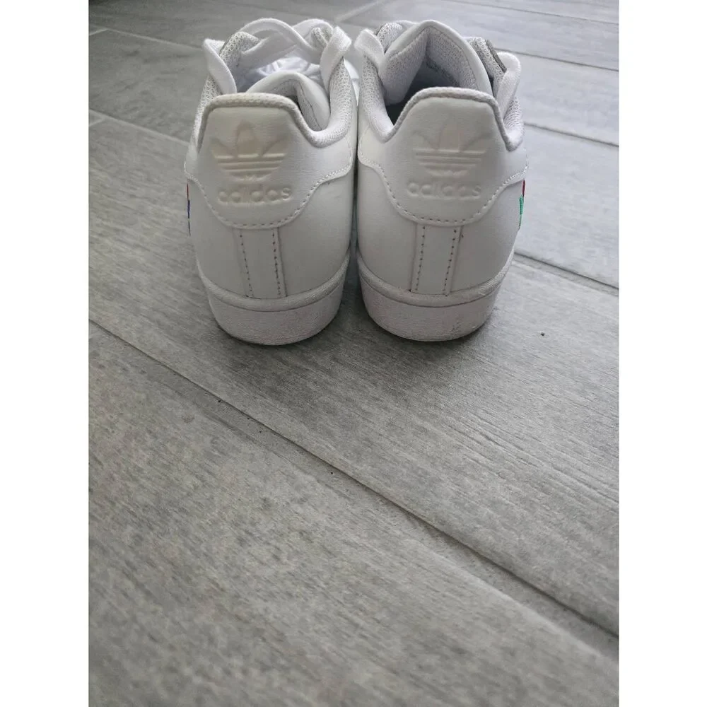 Women's Adidas Original Superstar Sneakers‎ White Red Green Blue Size 5
